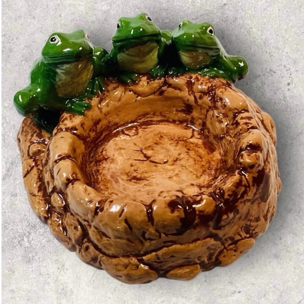 Three Frogs Ceramic Shallow Planter Trinket Dish Cardinal Designs Mold Glossy